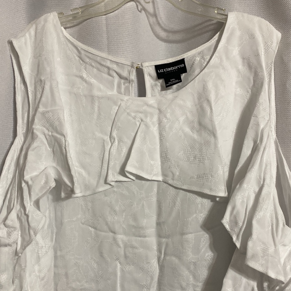 NWT Liz Claiborne White Cut out shoulder Blouse Size XXL - Picture 5 of 6